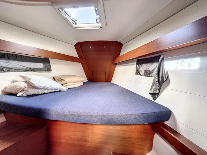  Yacht Photos Pics Dufour 41.2 2016