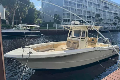 Key West Billistic 281 Center Console