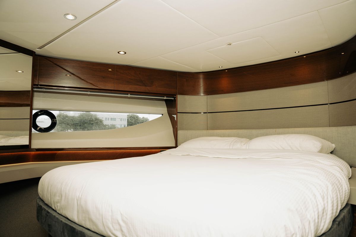 2020 Princess 62 