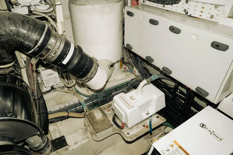 Amaray Yacht Photos Pics 