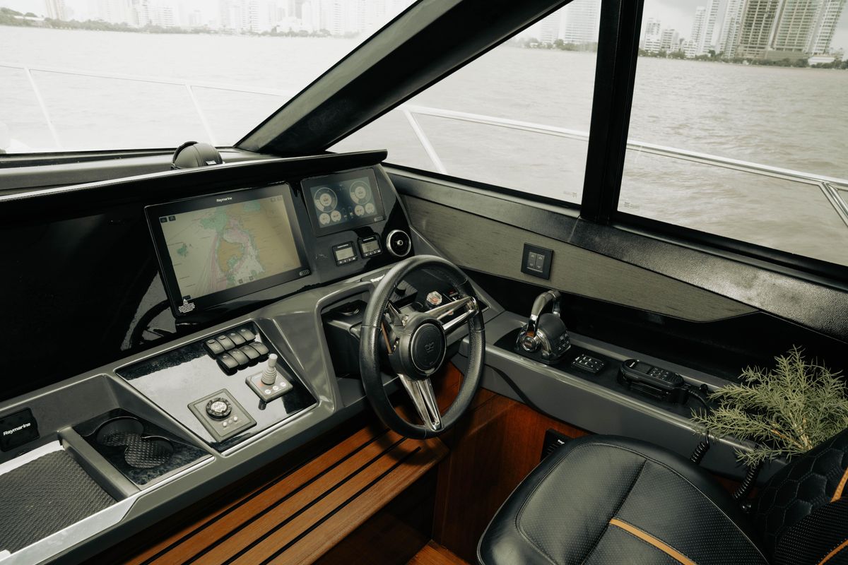 2020 Princess 62 
