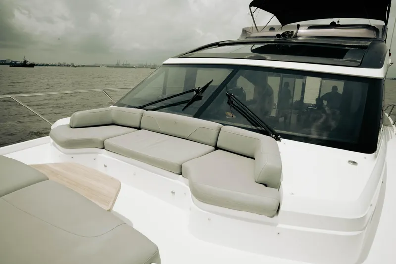 Amaray Yacht Photos Pics 