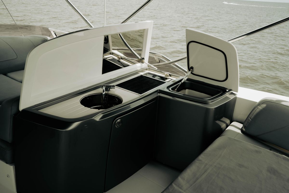 2020 Princess 62 