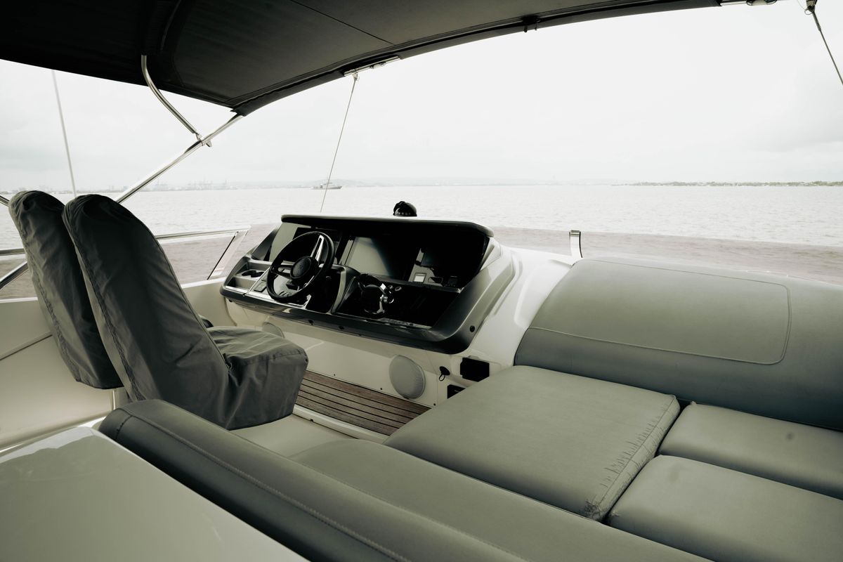 2020 Princess 62 