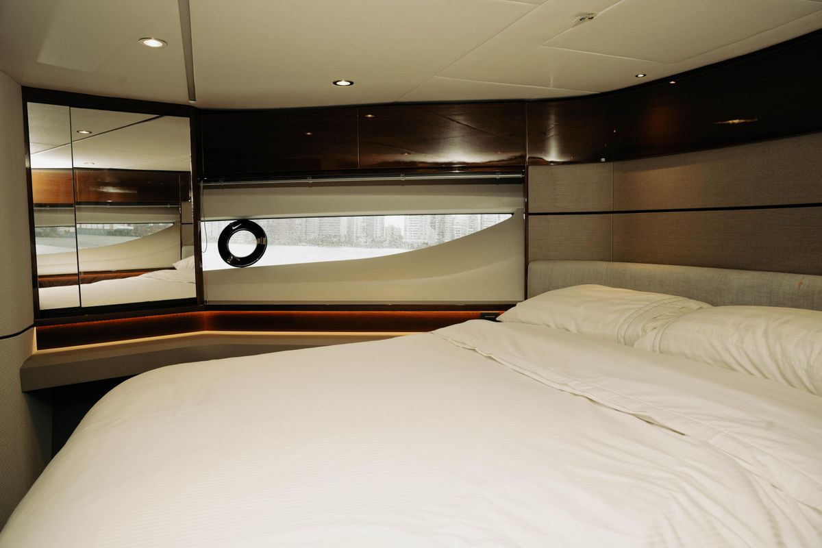 2020 Princess 62 
