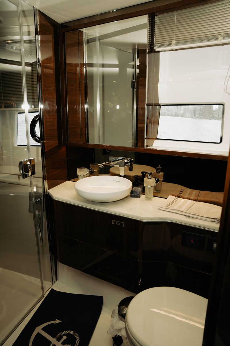 2020 Princess 62 