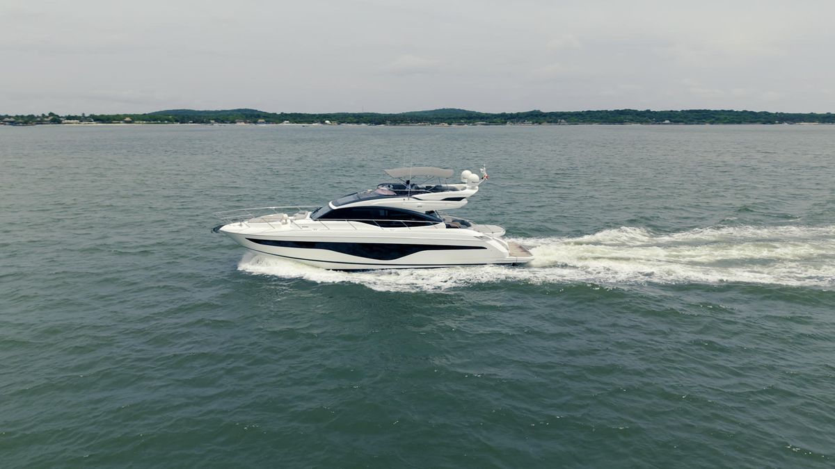 2020 Princess 62 