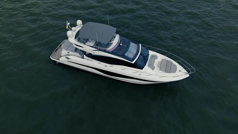 Amaray Yacht Photos Pics Luxury 2020 Princess S62 yacht cruising on open water.