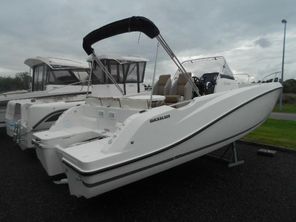 2023 Quicksilver Activ 675 Open
