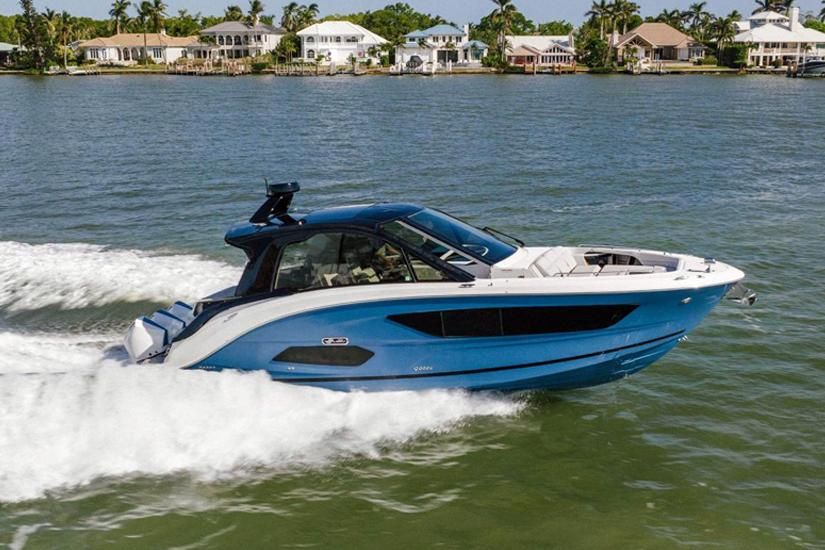 2022 Sea Ray 370 Sundancer