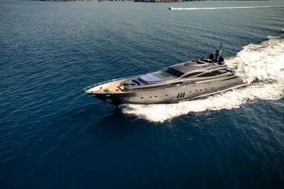 Pershing 115