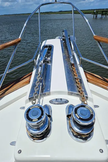 Bee Haven Yacht Photos Pics Fleming 65 Pilothouse Motor Yacht 2006 anchor system with dual Maxwell windlasses.