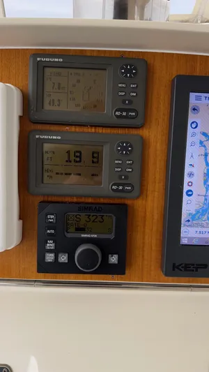 Bee Haven Yacht Photos Pics 