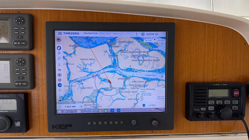 Bee Haven Yacht Photos Pics 