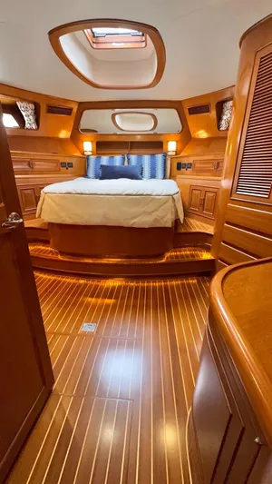 Bee Haven Yacht Photos Pics 