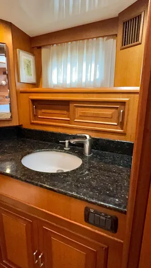 Bee Haven Yacht Photos Pics 