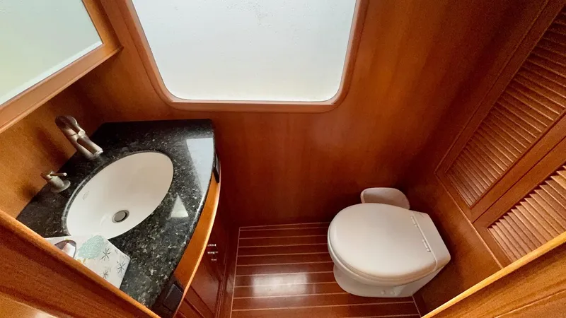 Bee Haven Yacht Photos Pics 