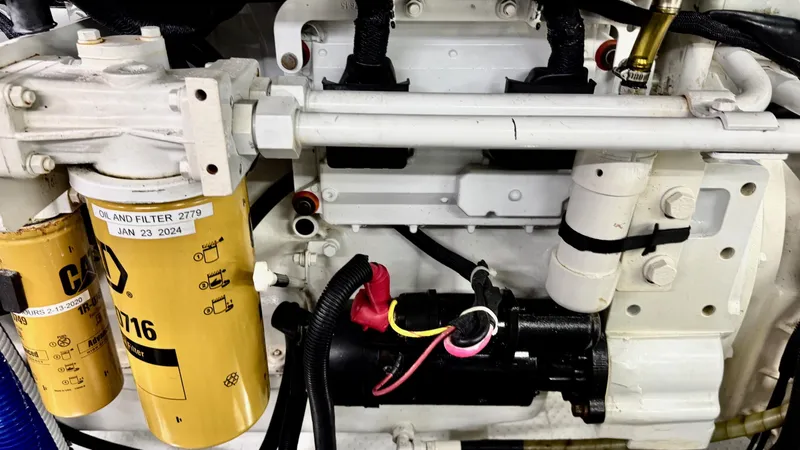 Bee Haven Yacht Photos Pics 