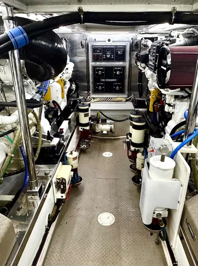 Bee Haven Yacht Photos Pics 