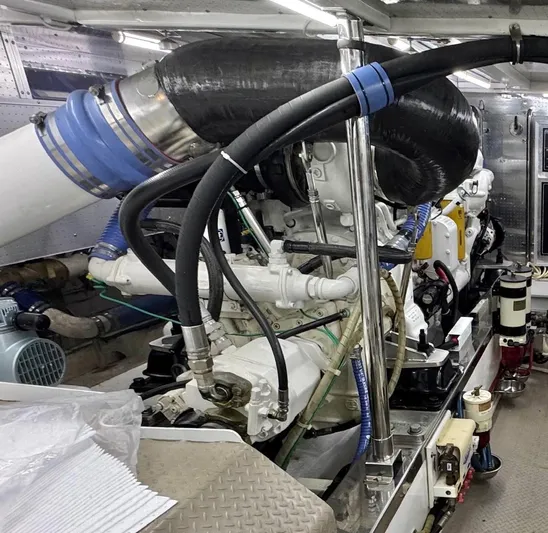 Bee Haven Yacht Photos Pics 