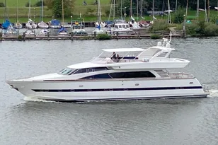2001 Elegance 82 S