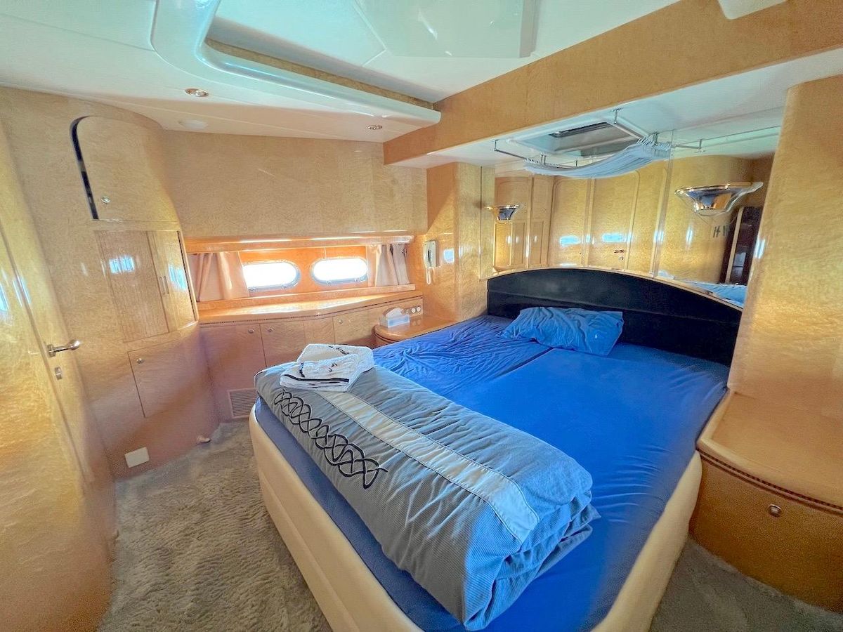 2001 Elegance 83 