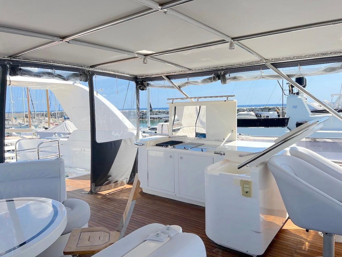 2001 Elegance 83 