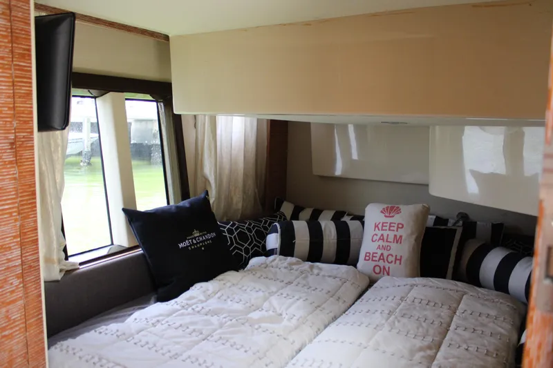 Cuvee Yacht Photos Pics 