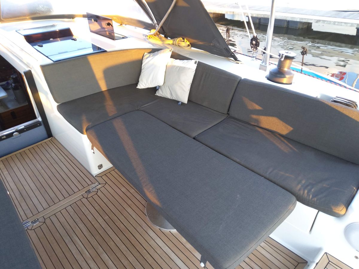 2017 Hanse 58 