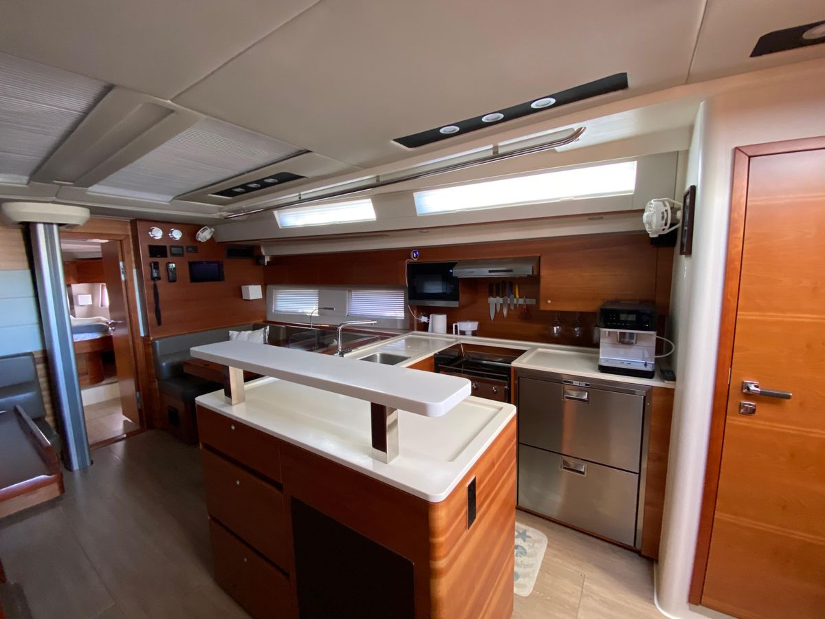 2017 Hanse 58 