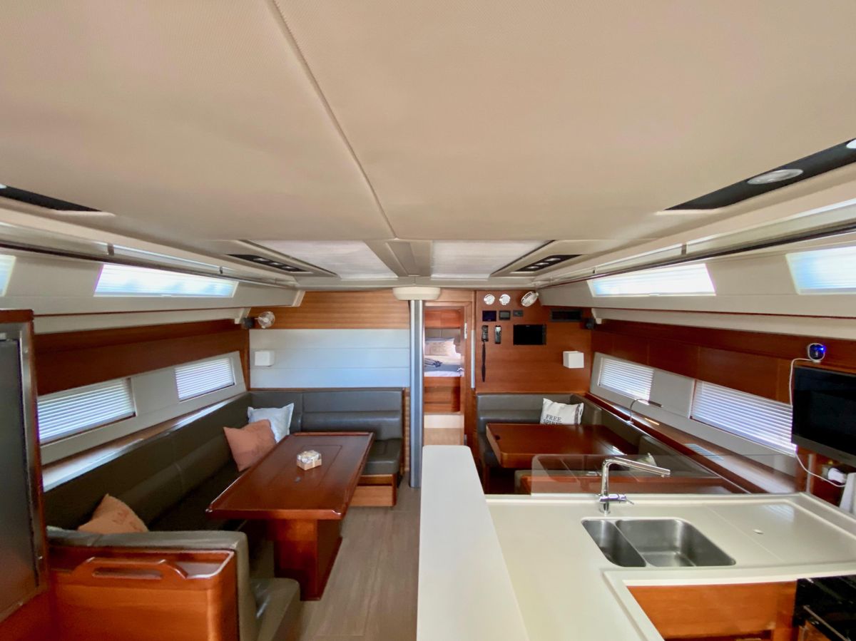 2017 Hanse 58 