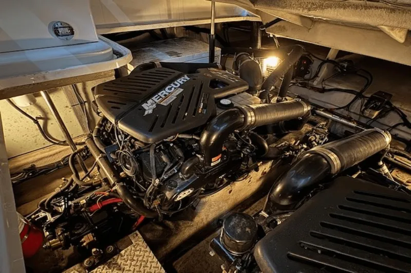 Tireless Yacht Photos Pics 