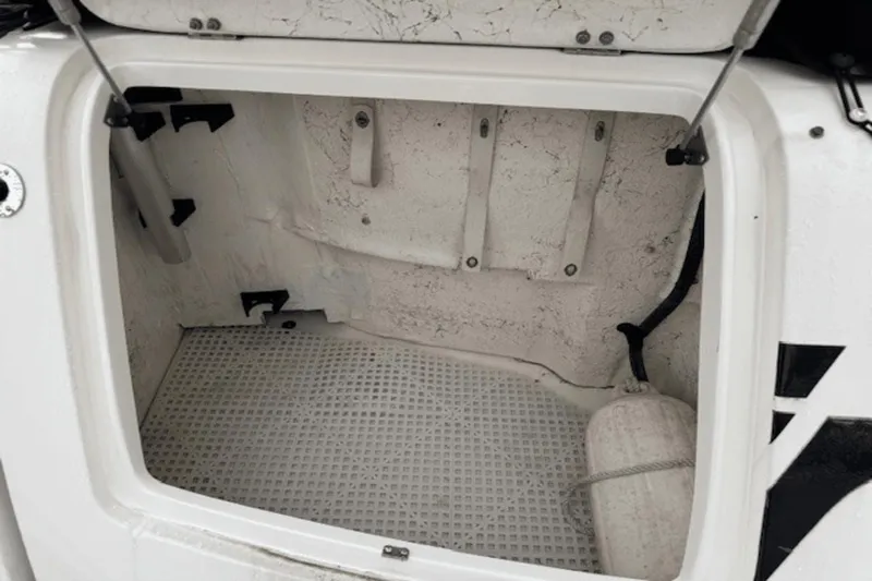 Tireless Yacht Photos Pics 