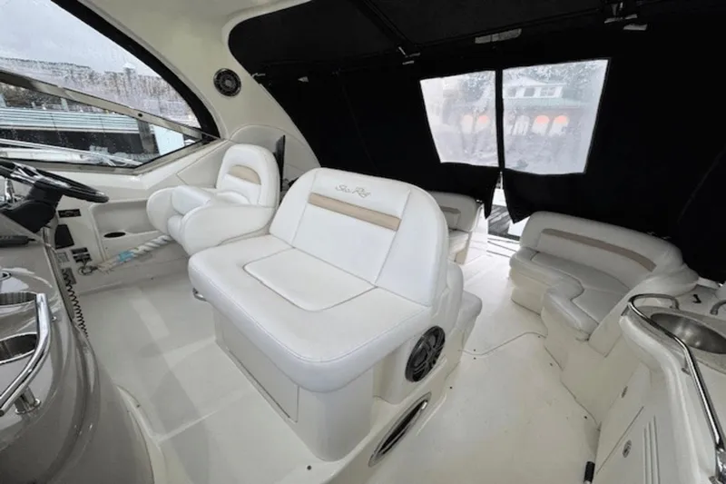 Tireless Yacht Photos Pics 