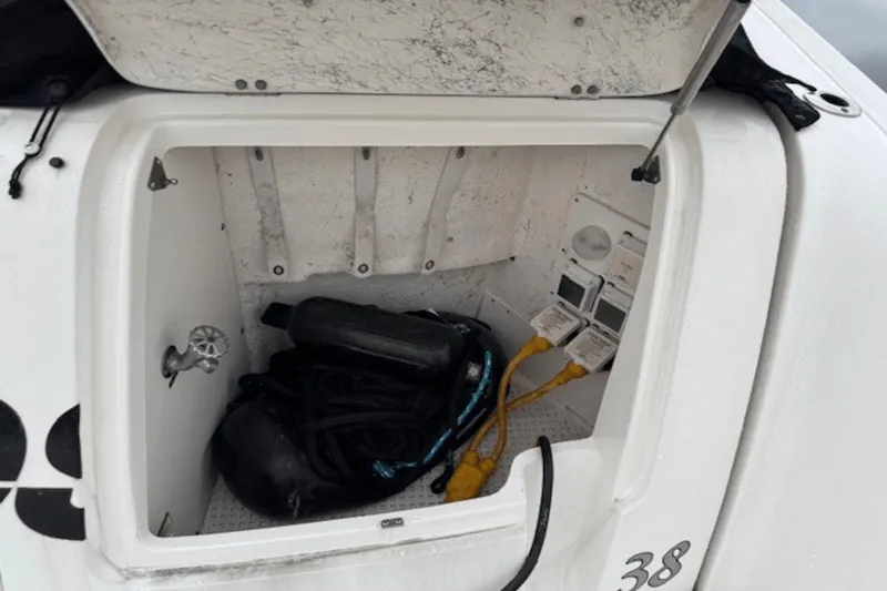 Tireless Yacht Photos Pics 