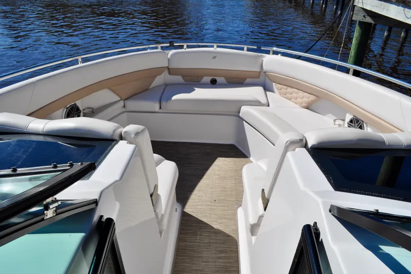  Yacht Photos Pics 2019 Four Winns H350 OB boat interior with spacious seating and elegant design.