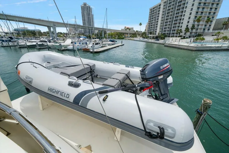 Ting Ting Yacht Photos Pics 1986 Hatteras 53 Classic My - Image 57