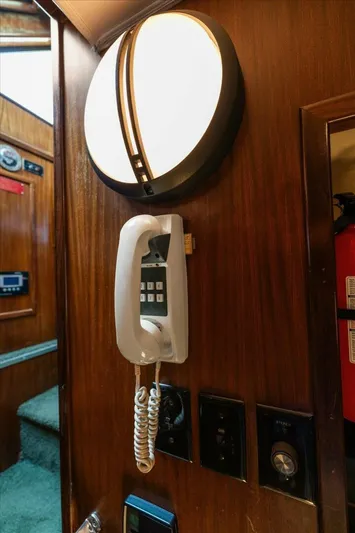 Ting Ting Yacht Photos Pics 1986 Hatteras 53 Classic My - Image 46