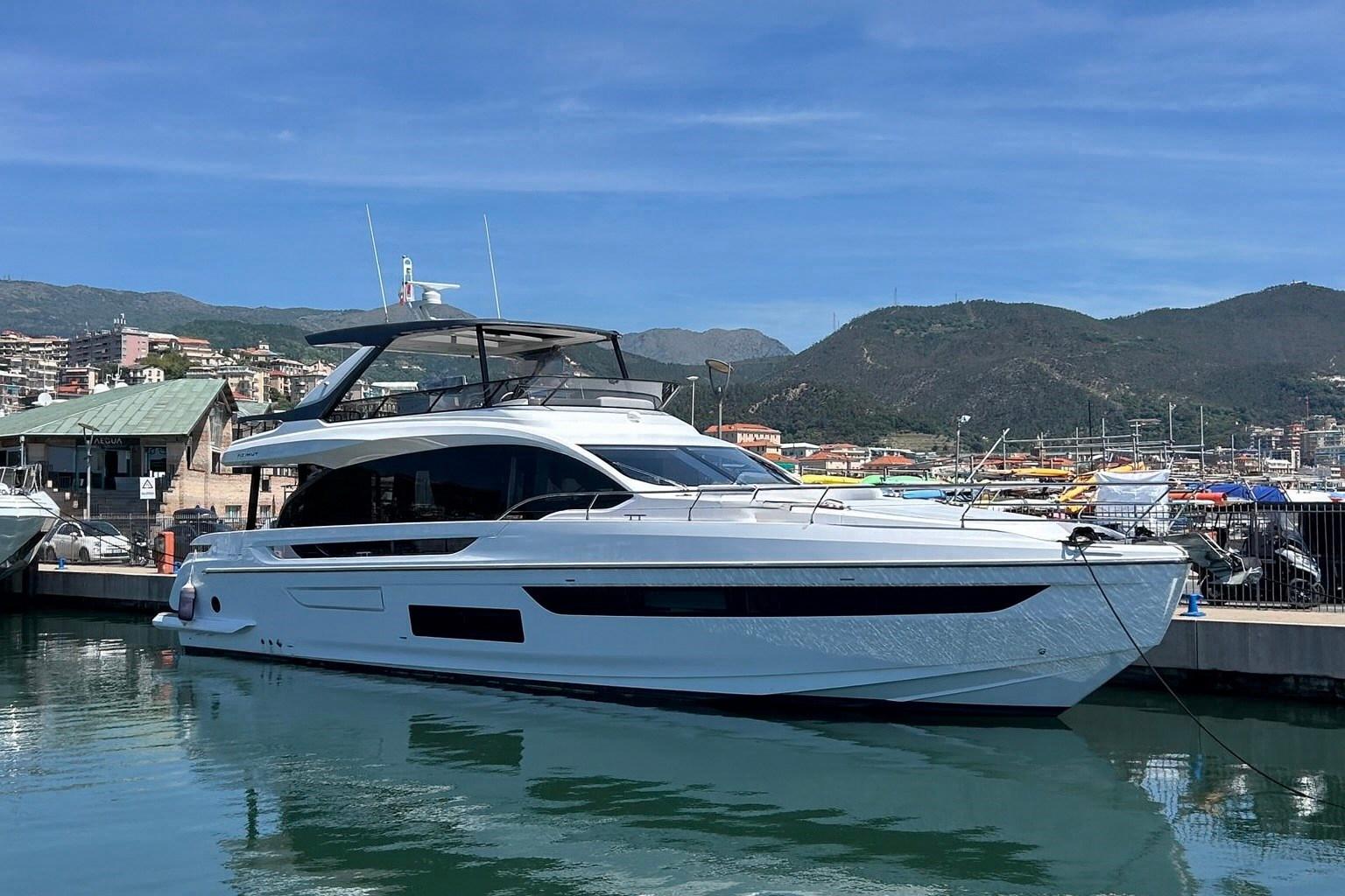2024 Azimut 72 FLY