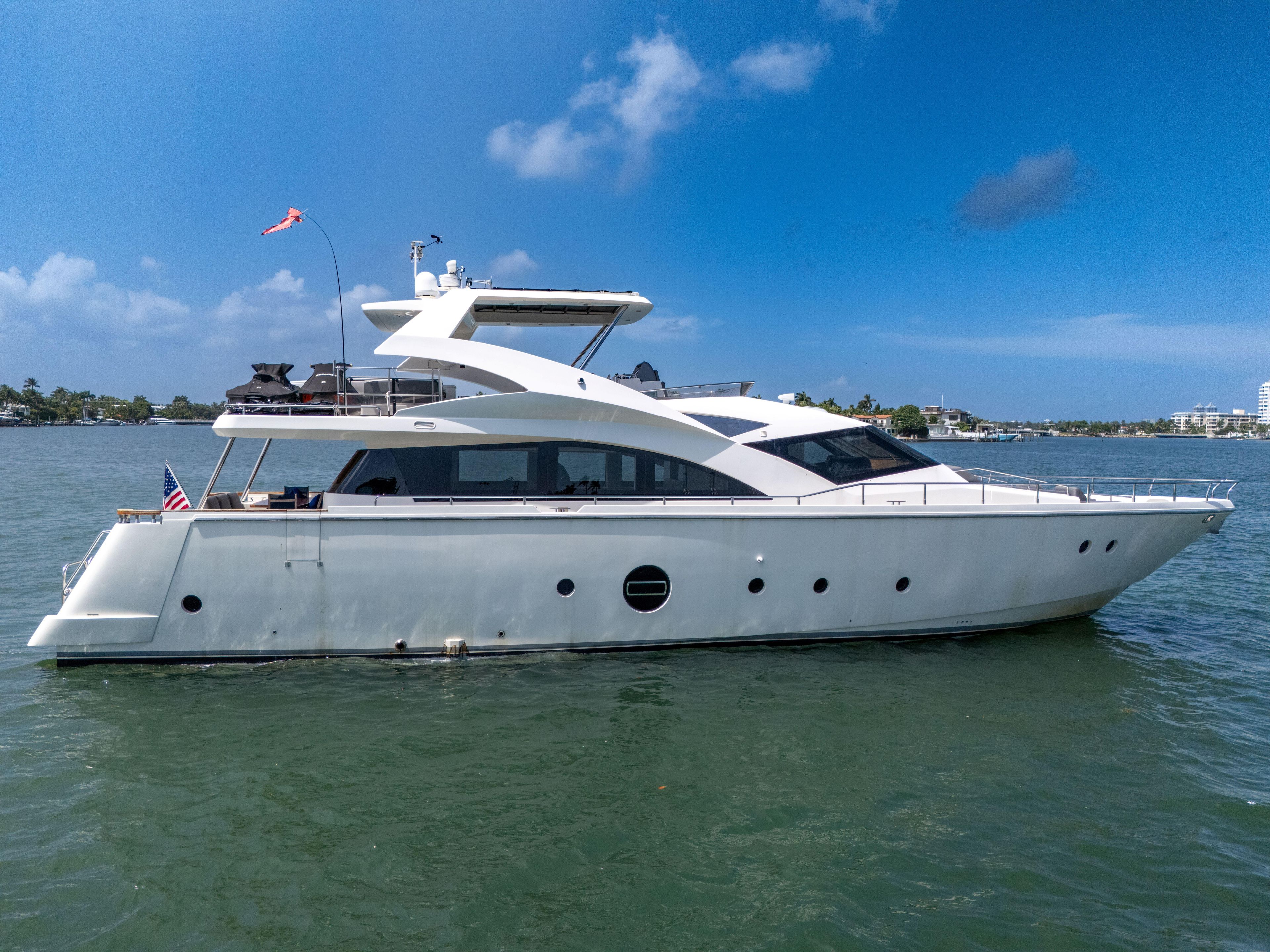 Yacht