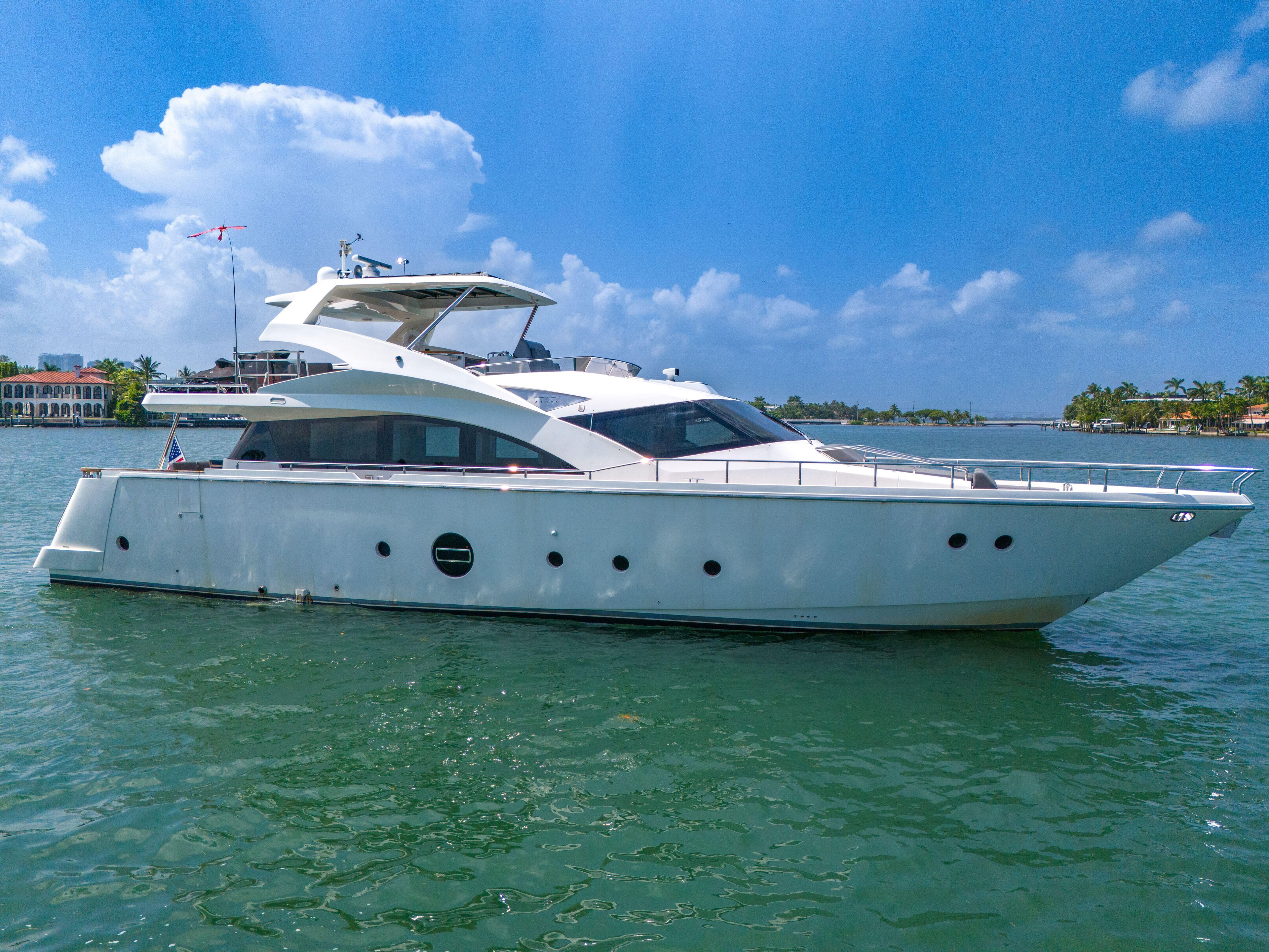 Yacht