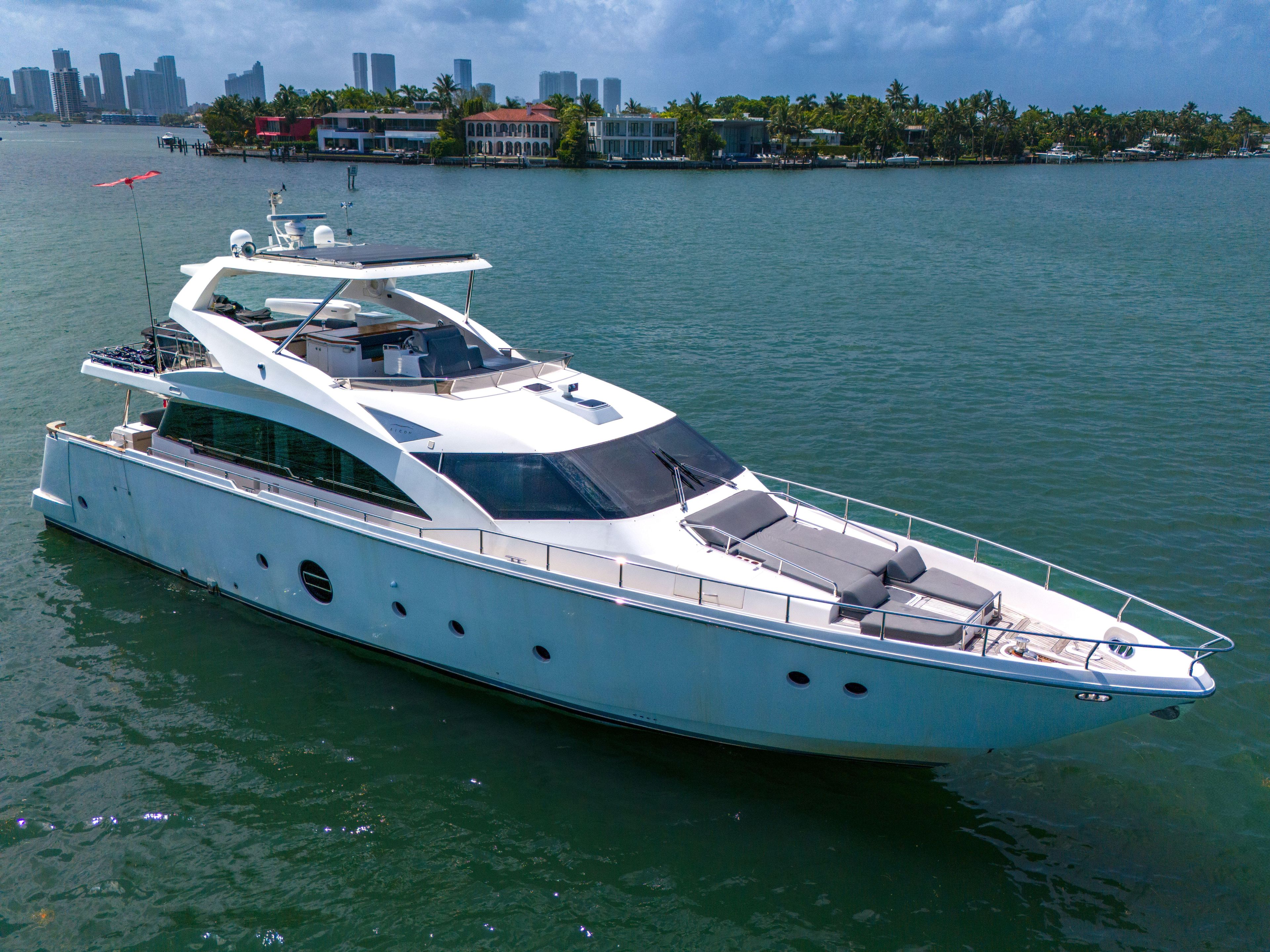 2008 Aicon 75 