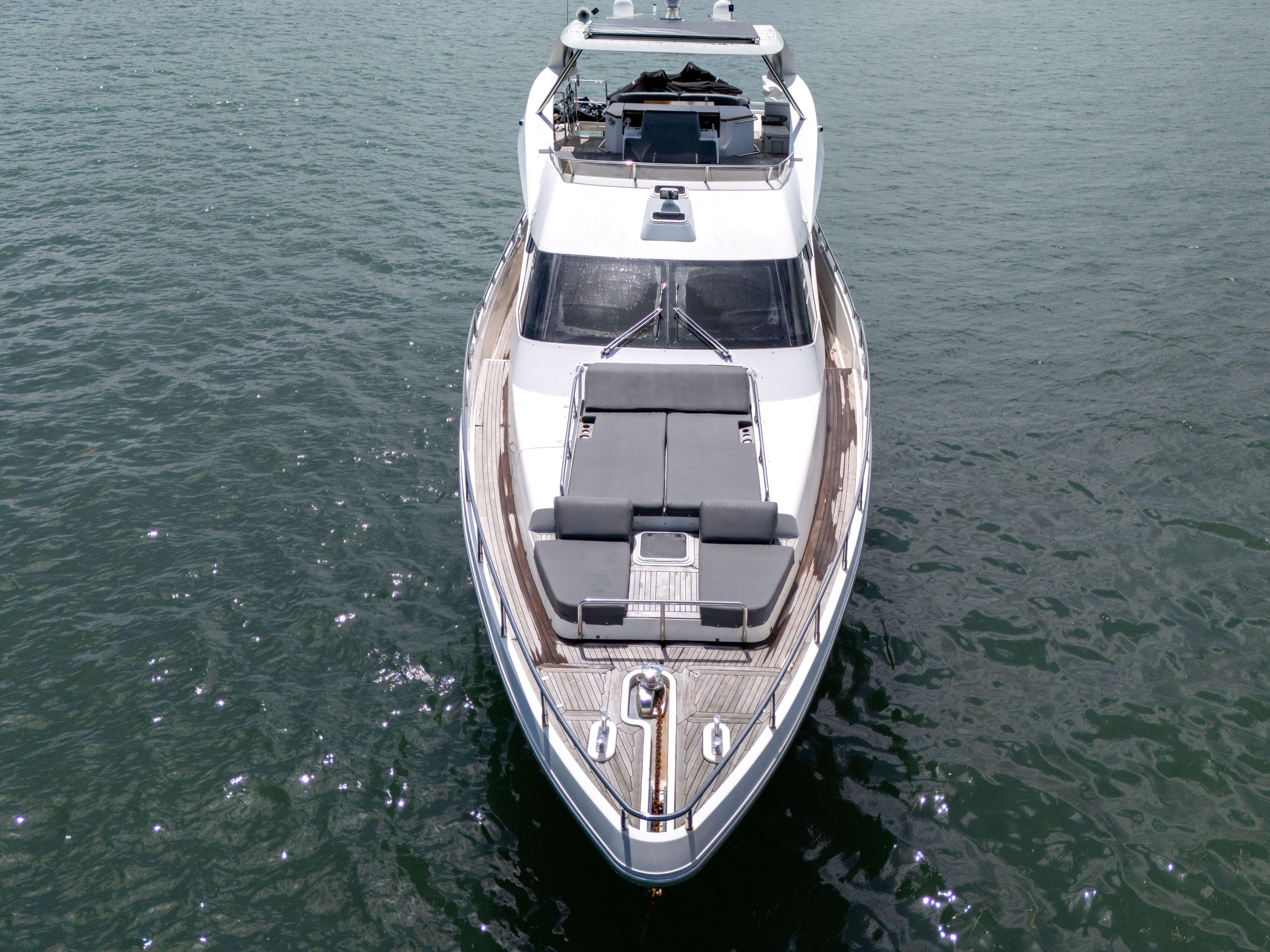 Yacht