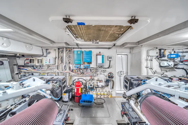 Therapy Yacht Photos Pics 