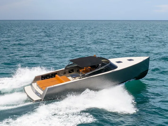  Yacht Photos Pics 2015 Vandutch 40 - Image 3