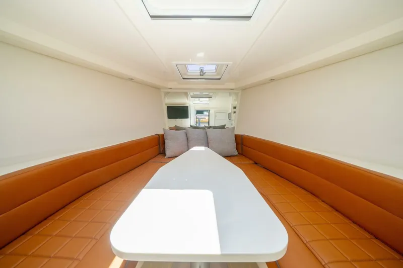  Yacht Photos Pics 2015 Vandutch 40 - Image 30