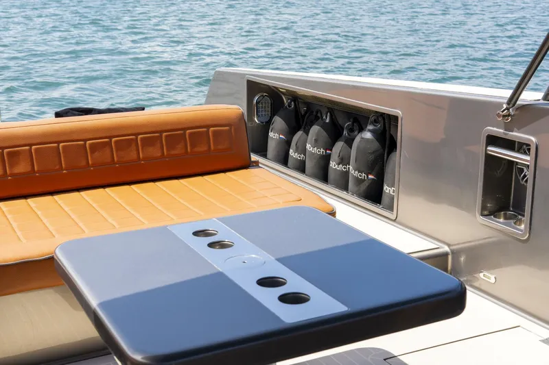  Yacht Photos Pics 2015 Vandutch 40 - Image 20