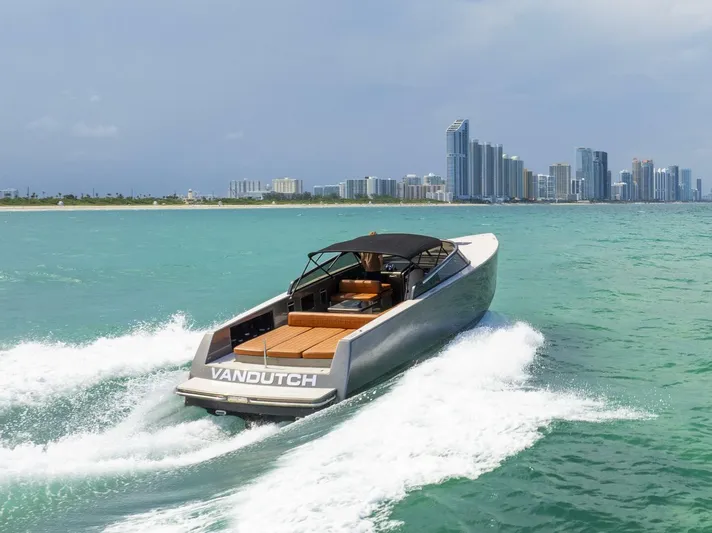  Yacht Photos Pics 2015 Vandutch 40 - Image 5