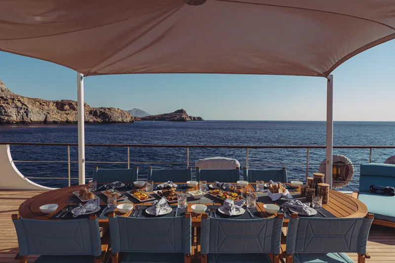 Far Niente Yacht Photos Pics 