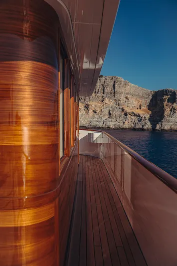 Far Niente Yacht Photos Pics 